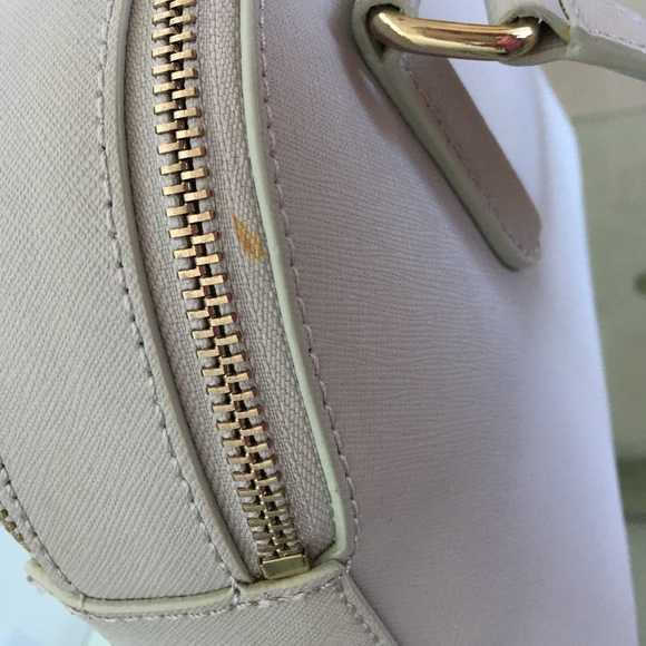 DKNY Light Gray Double Zip Crossbody Handbag NWT - Picture 10 of 15